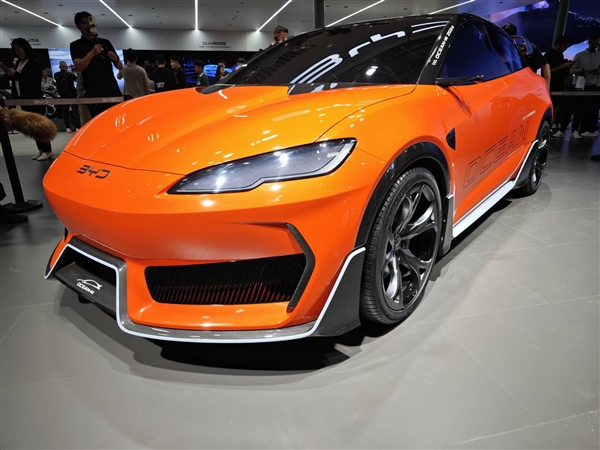 行業(yè)首款兩廂后驅(qū)純電鋼炮！比亞迪OCEAN-E亮相