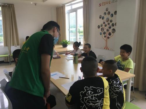 暑期不孤單，科大送溫暖