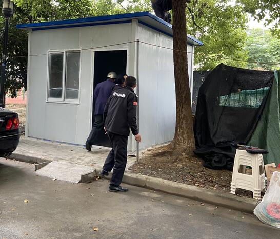 馨康苑社區(qū)：?？翟沸^(qū)違規(guī)搭建拆除