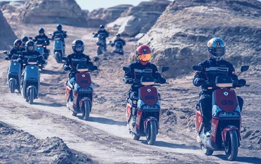 2天1夜！雅迪冠能2.0系列成功挑戰(zhàn)“火星計劃”：戈壁環(huán)境行駛134公里