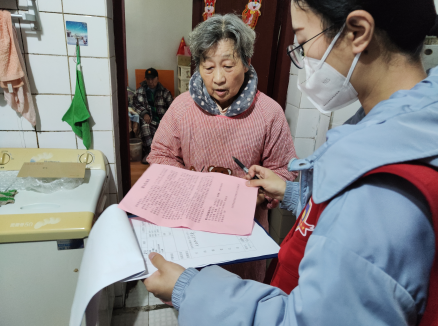 金寧新村社區(qū)黨委： 齊心協(xié)力筑防線(xiàn) 愛(ài)心告知暖人心